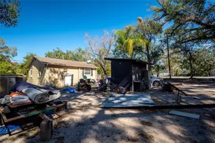 10507 Main St, Thonotosassa, FL 33592 - Photo 14