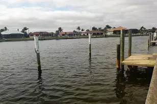 147 Hibiscus Dr, Punta Gorda, FL 33950 - Photo 2