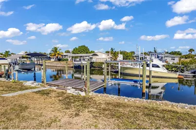 700 Hollyhill Court, Punta Gorda, FL 33950 - Photo 6