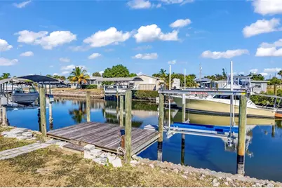 700 Hollyhill Court, Punta Gorda, FL 33950 - Photo 8