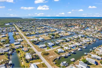 700 Hollyhill Court, Punta Gorda, FL 33950 - Photo 22