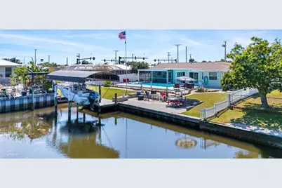 21184 Edgewater Drive, Port Charlotte, FL 33952 - Photo 4