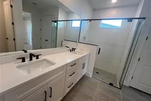 18460 Midsummer Pl, Venice, FL 34293 - Photo 28