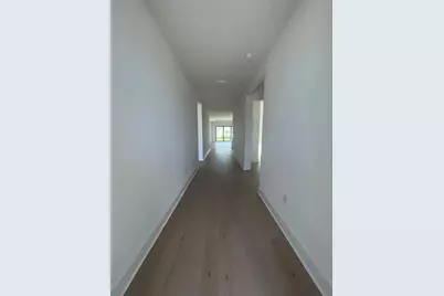 18460 Midsummer Place, Venice, FL 34293 - Photo 4