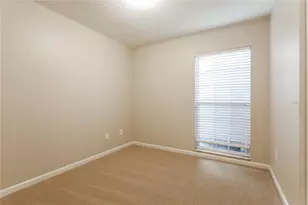 601 Wood Rd, Seffner, FL 33584 - Photo 8