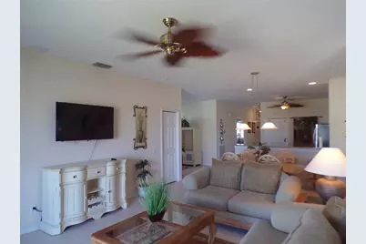 1431 Aqui Esta Drive #322, Punta Gorda, FL 33950 - Photo 2