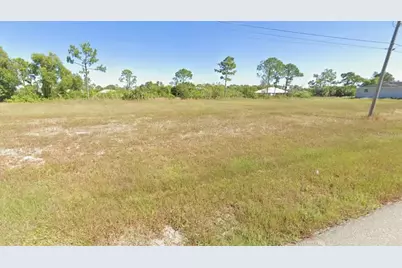 1811 NE 44th Street, Cape Coral, FL 33909 - Photo 2