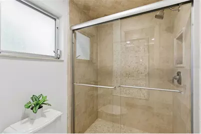 390 Capri Isles Court, Punta Gorda, FL 33950 - Photo 24