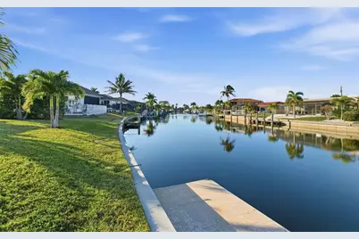 390 Capri Isles Court, Punta Gorda, FL 33950 - Photo 36