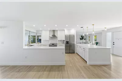 390 Capri Isles Court, Punta Gorda, FL 33950 - Photo 10