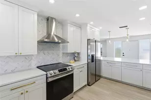 390 Capri Isles Ct, Punta Gorda, FL 33950 - Photo 12