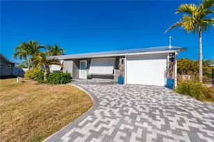 186 Chelsea Ct NW, Port Charlotte, FL 33952 - Photo 8