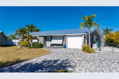 186 Chelsea Court NW, Port Charlotte, FL 33952 - Photo 2