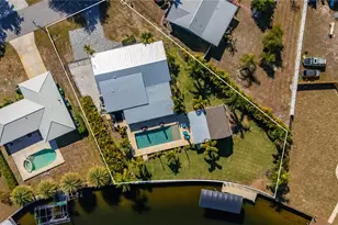 186 Chelsea Ct NW, Port Charlotte, FL 33952 - Photo 6