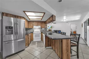 3576 SE Montgomery Cir, Arcadia, FL 34266 - Photo 16