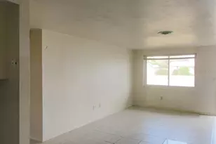 3024 Williamsburg St, Sarasota, FL 34231 - Photo 10