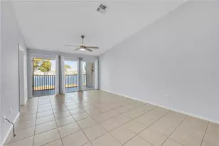 11644 SW Egret Cir, Lake Suzy, FL 34269 - Photo 10