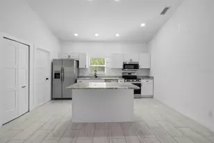 27141 Alhambra Dr, Punta Gorda, FL 33955 - Photo 20