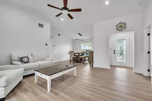 840 Via Tunis, Punta Gorda, FL 33950 - Photo 4