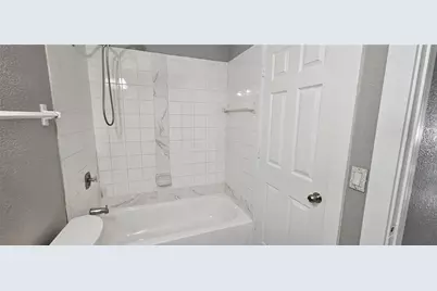 606 SE 13th Court #B, Cape Coral, FL 33990 - Photo 8