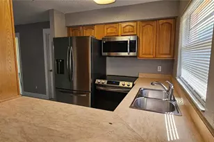 606 SE 13th Ct, Cape Coral, FL 33990 - Photo 12