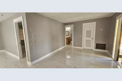 606 SE 13th Court #B, Cape Coral, FL 33990 - Photo 10