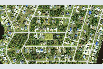 523 Jasmine Avenue NW, Port Charlotte, FL 33952 - Photo 2