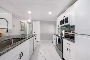 2100 Kings Hwy, Port Charlotte, FL 33980 - Photo 12