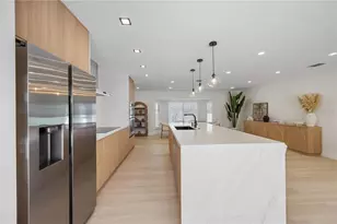 105 Sinclair St SE, Port Charlotte, FL 33952 - Photo 18