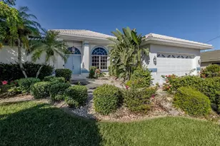 155 Crescent Dr, Punta Gorda, FL 33950 - Photo 2