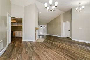 1601 Loghill Pl, Brandon, FL 33510 - Photo 4