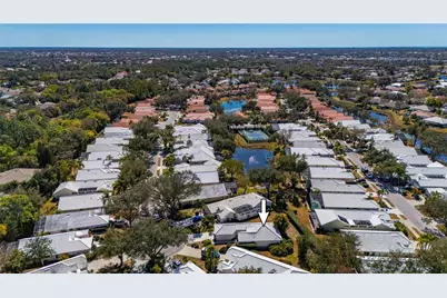 1029 Harbor Town Drive, Venice, FL 34292 - Photo 22