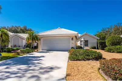 1029 Harbor Town Drive, Venice, FL 34292 - Photo 2