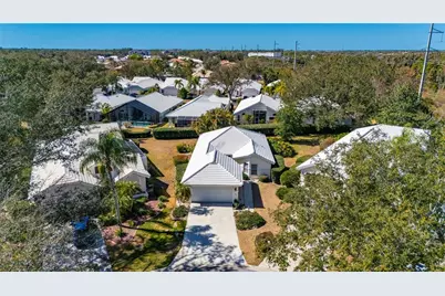 1029 Harbor Town Drive, Venice, FL 34292 - Photo 2