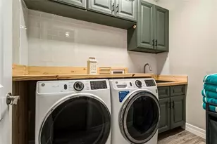 1107 NW 7th Pl, Cape Coral, FL 33993 - Photo 26