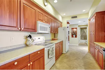 3191 Matecumbe Key Road #704, Punta Gorda, FL 33955 - Photo 6