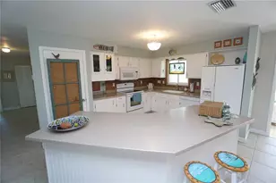 621 Sturgeon Pl, Punta Gorda, FL 33950 - Photo 14