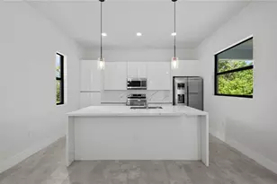 9 Tee View Rd, Rotonda West, FL 33947 - Photo 18