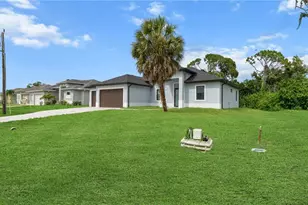 9 Tee View Rd, Rotonda West, FL 33947 - Photo 4