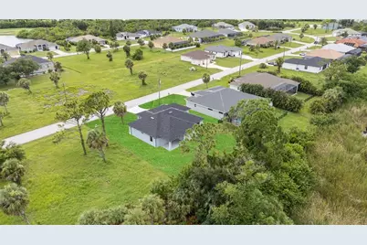 9 Tee View Road, Rotonda West, FL 33947 - Photo 10