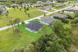 9 Tee View Rd, Rotonda West, FL 33947 - Photo 10