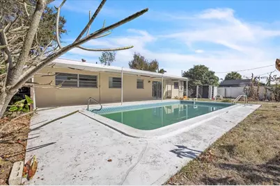 22265 Niagara Avenue, Port Charlotte, FL 33952 - Photo 32