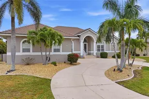 318 Santander Ct, Punta Gorda, FL 33950 - Photo 4