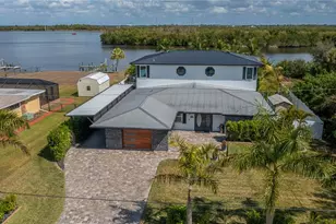 2424 Harbour Dr, Punta Gorda, FL 33983 - Photo 2