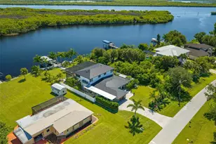 2424 Harbour Dr, Punta Gorda, FL 33983 - Photo 26