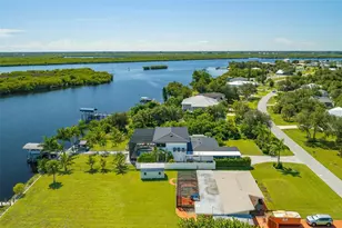 2424 Harbour Dr, Punta Gorda, FL 33983 - Photo 2