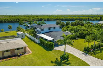 2424 Harbour Drive, Punta Gorda, FL 33983 - Photo 98