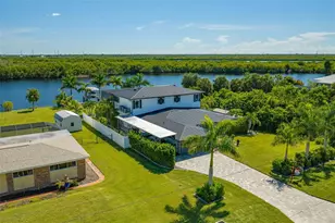 2424 Harbour Dr, Punta Gorda, FL 33983 - Photo 98