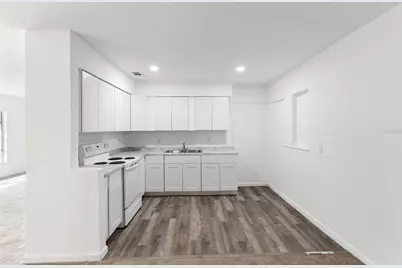 815 Papaya Drive, Tampa, FL 33619 - Photo 10