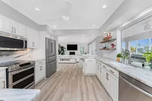 139 Seville Pl SW, Port Charlotte, FL 33952 - Photo 12